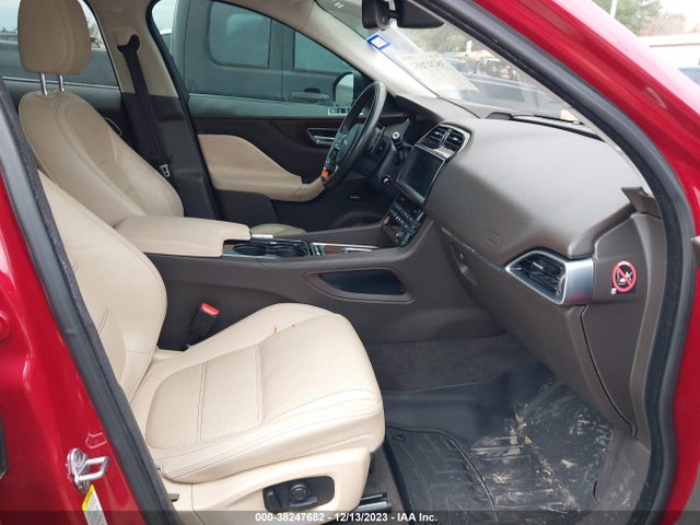 2017 JAGUAR F-PACE SADCK2BN7HA086106 Photo 4