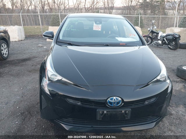 Toyota Prius Two 2017 JTDKBRFU7H3057078 Image 12