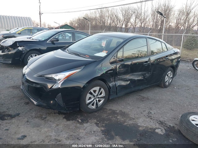 Toyota Prius Two 2017 JTDKBRFU7H3057078 Image 2