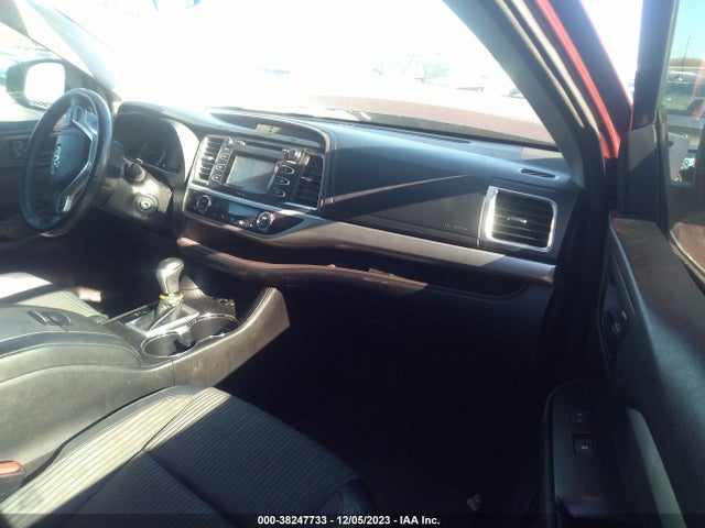 Toyota HIGHLANDER 2014 5TDBKRFH9ES042420 Image 5