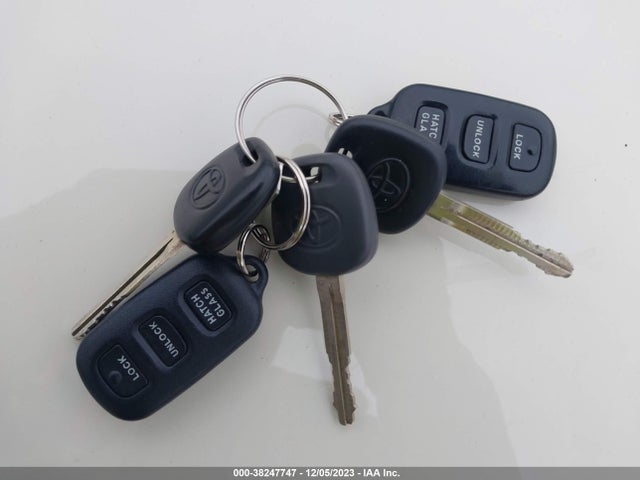 2006 TOYOTA MATRIX/XR VIN: 2T1LR32E26C557164