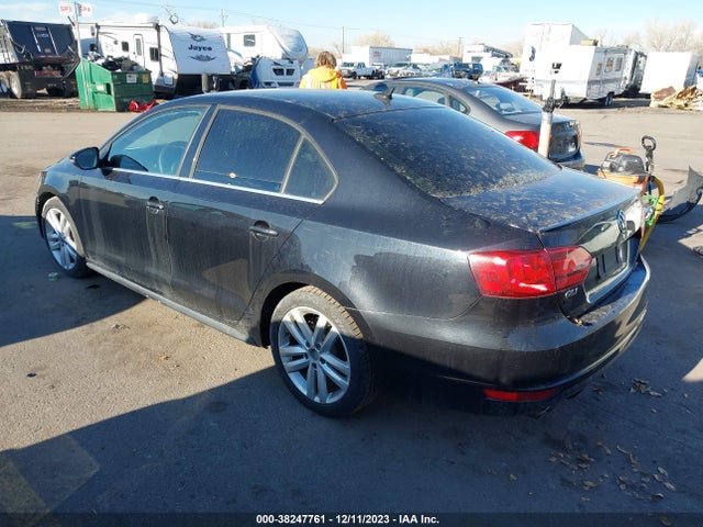 2012 VOLKSWAGEN JETTA GLI VIN: 3VW567AJ3CM407233