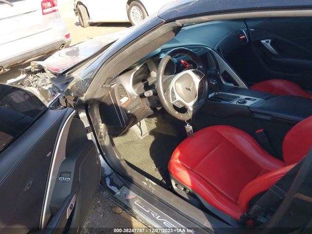 Chevrolet CORVETTE STINGRAY 2018 1G1YB2D77J5106510 Image 8