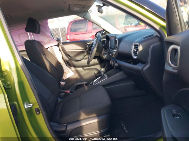 KMHRB8A39NU140634 Hyundai Venue Se