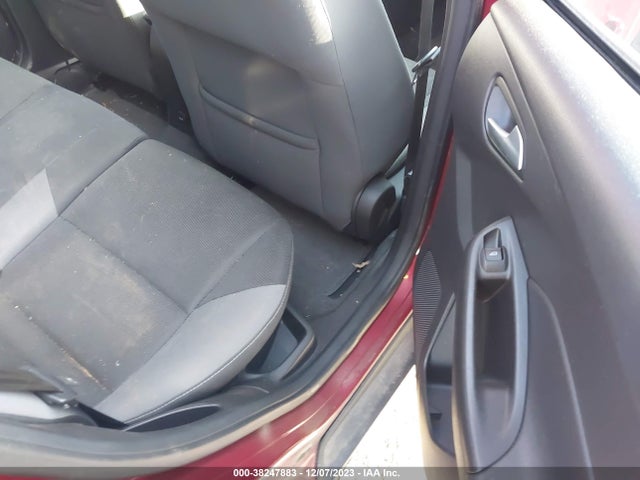 2014 FORD FOCUS SE VIN: 1FADP3K24EL189387