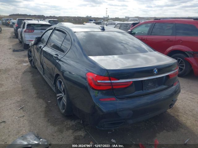 2016 BMW 740I WBA7E2C58GG546997 Photo 2