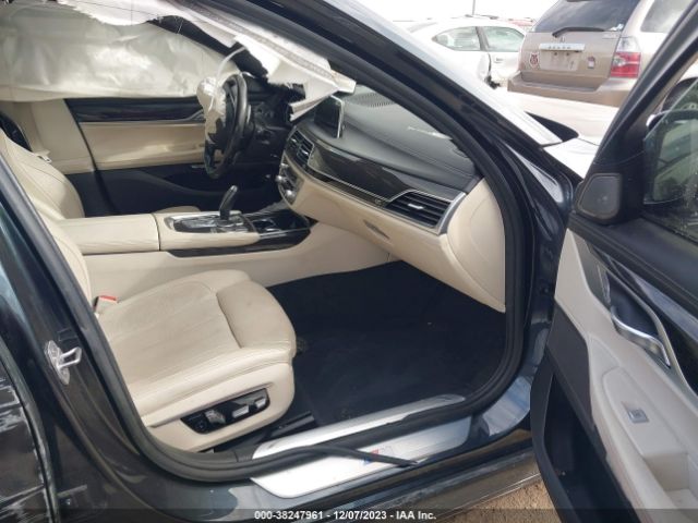 2016 BMW 740I WBA7E2C58GG546997 Photo 4