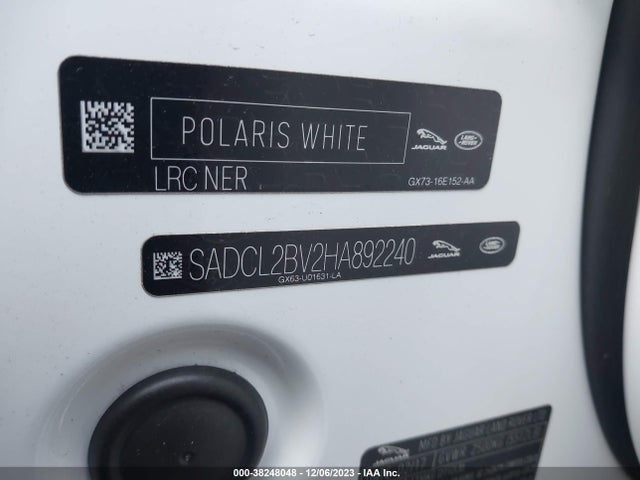 2017 JAGUAR F-PACE SADCL2BV2HA892240 Photo 8