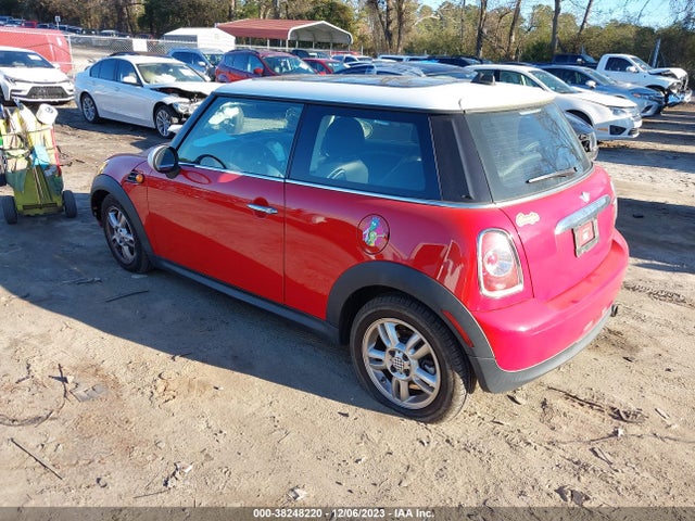 2013 MINI HARDTOP WMWSU3C59DT548361 Photo 2