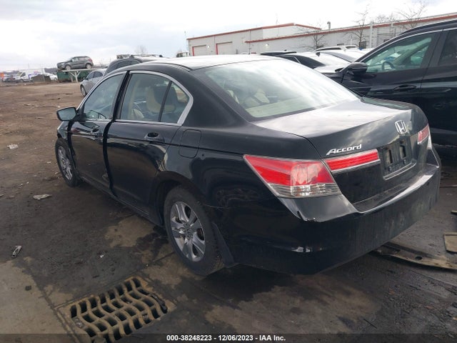 2011 HONDA ACCORD SDN LX-P VIN: 1HGCP2F44BA142817