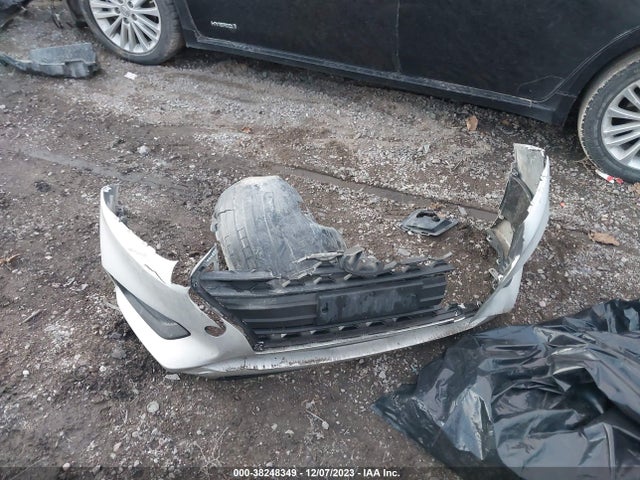 Hyundai ACCENT SE 2018 3KPC24A3XJE023916 Image 12