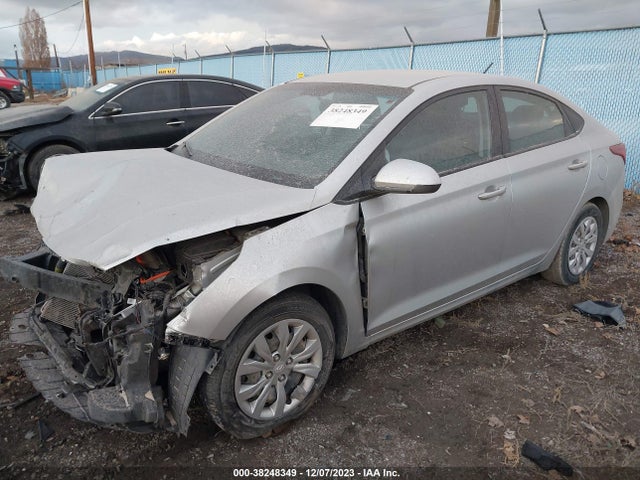 Hyundai ACCENT SE 2018 3KPC24A3XJE023916 Image 2