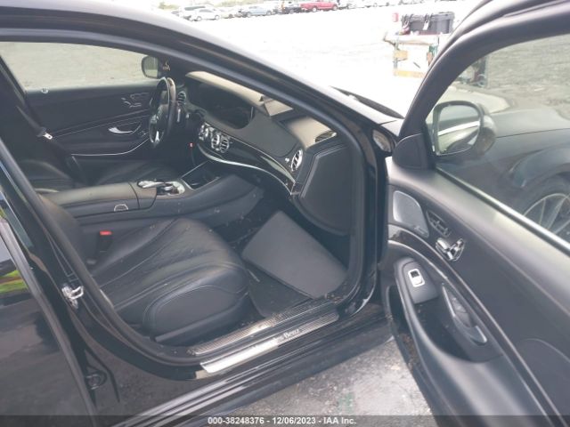 2018 MERCEDES-BENZ S 560 WDDUG8DB9JA415925 Photo 4