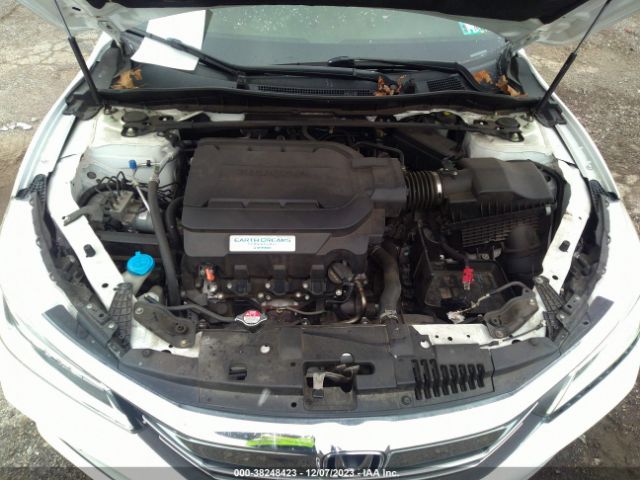 1HGCR3F93HA001659 Honda Accord Touring V6