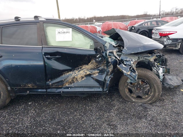 Toyota RAV4 LE 2017 JTMBFREV3HJ710063 Image 13