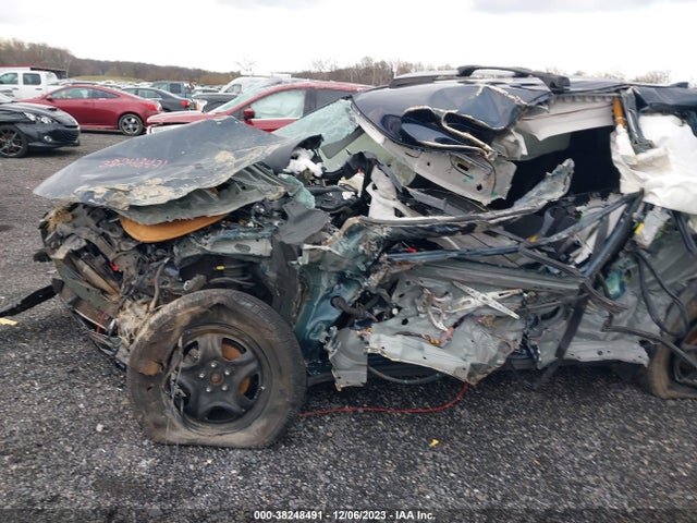 Toyota RAV4 LE 2017 JTMBFREV3HJ710063 Image 14