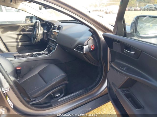 SAJAD4FX0KCP52188 Jaguar Xe 25t Premium