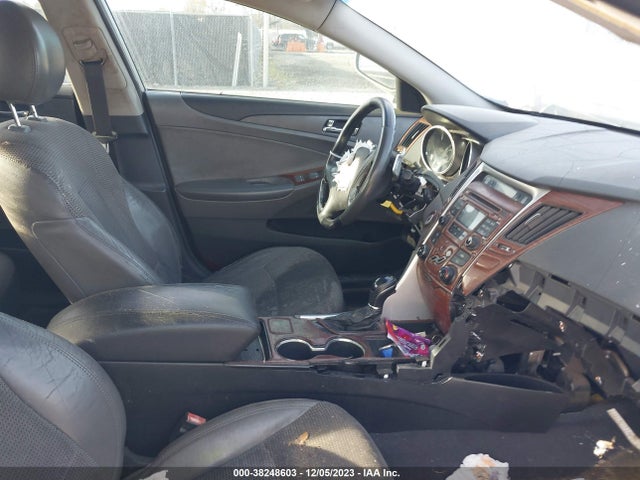2011 HYUNDAI SONATA SE VIN: 5NPEC4AC3BH114917
