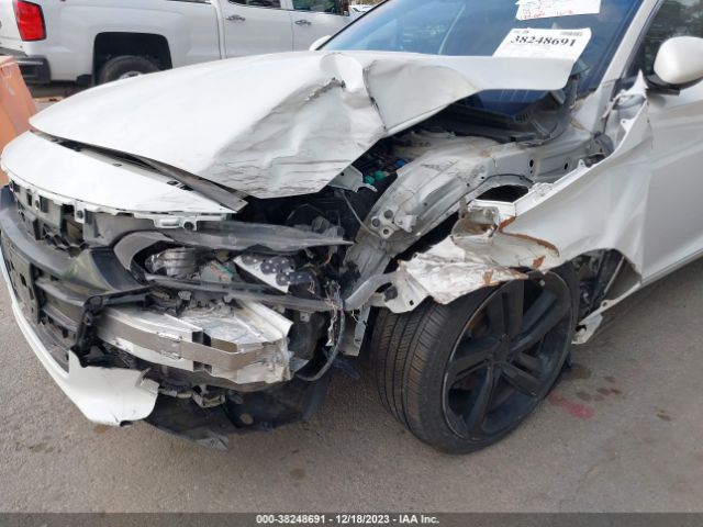 2018 HONDA ACCORD SEDAN 1HGCV2F30JA046033 Photo 5