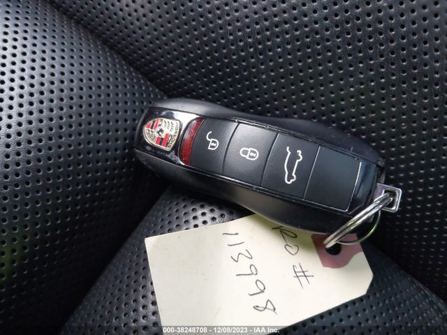 2017 PORSCHE CAYENNE WP1AA2A25HKA82657 Photo 10