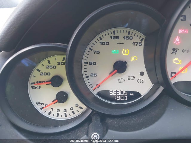 2017 PORSCHE CAYENNE WP1AA2A25HKA82657 Photo 6