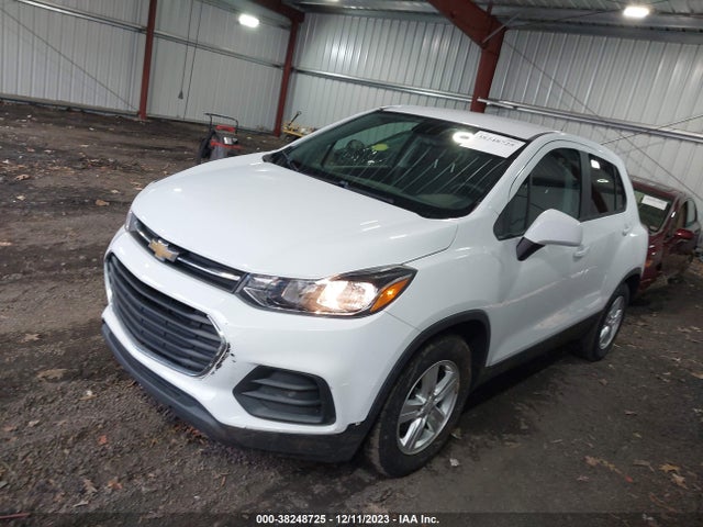 Chevrolet TRAX LS 2019 3GNCJKSB7KL351523 Image 2
