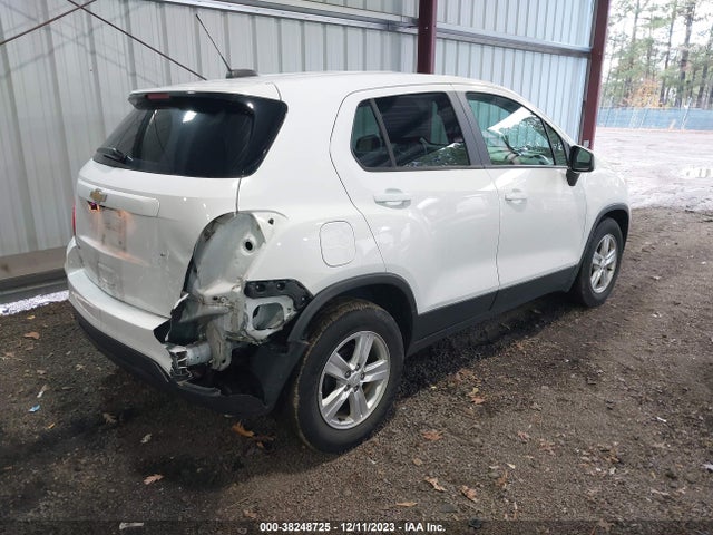 Chevrolet TRAX LS 2019 3GNCJKSB7KL351523 Image 4