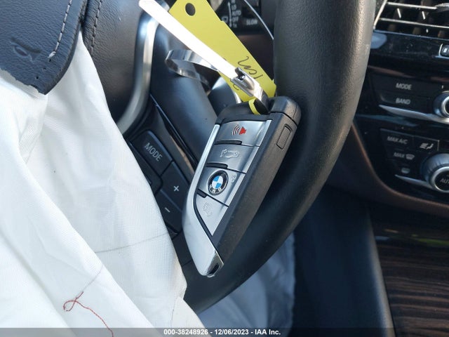 BMW 530I 2018 WBAJA5C5XJWA38128 Image 11