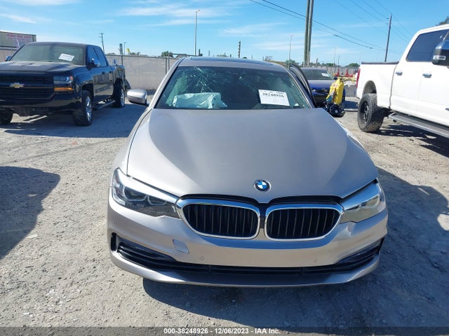 BMW 530I 2018 WBAJA5C5XJWA38128 Image 12