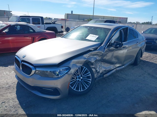 BMW 530I 2018 WBAJA5C5XJWA38128 Image 2