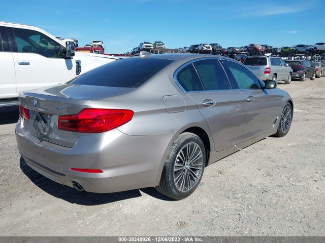 BMW 530I 2018 WBAJA5C5XJWA38128 Image 4