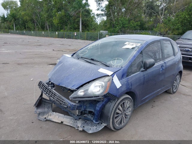 2010 HONDA FIT VIN: JHMGE8H25AS003548