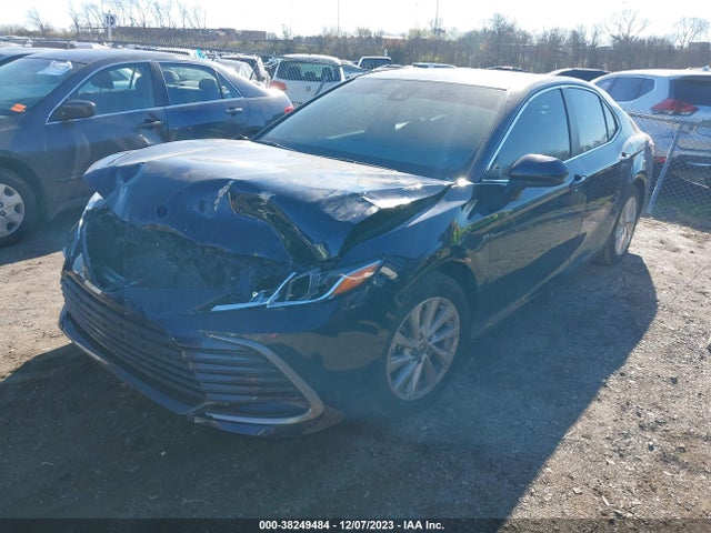 Toyota CAMRY LE 2022 4T1C11AK7NU672679 Image 2