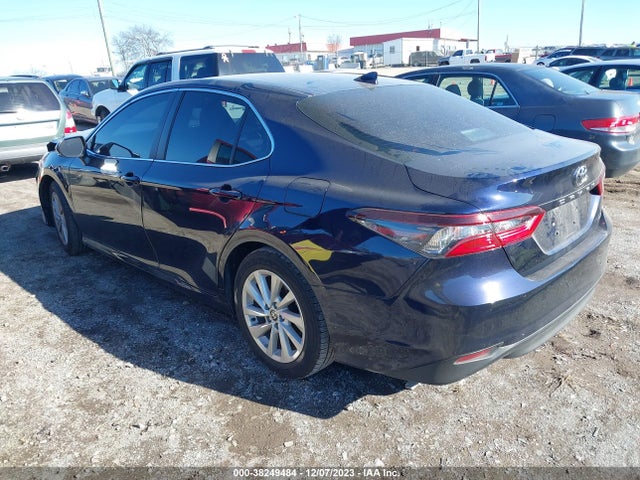Toyota CAMRY LE 2022 4T1C11AK7NU672679 Image 3