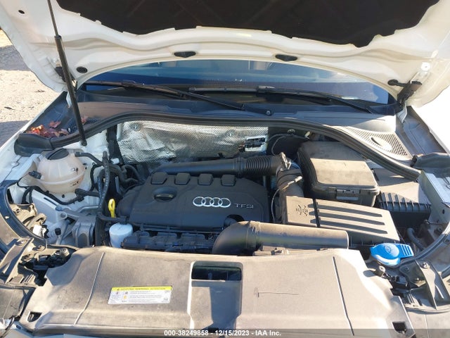 WA1BCCFS4JR004408 Audi Q3 2.0t Premium