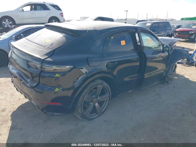 2023 PORSCHE CAYENNE COUPE WP1BG2AY8PDA32166 Photo 3