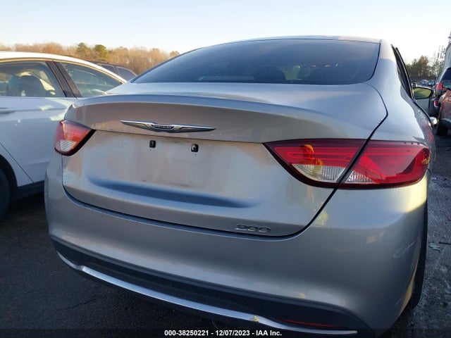 Chrysler 200 Limited 2015 1C3CCCAB0FN588729 Image 16