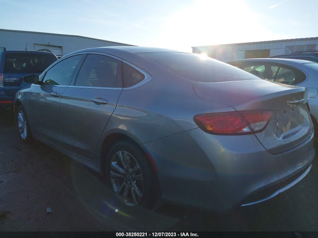 Chrysler 200 Limited 2015 1C3CCCAB0FN588729 Image 3