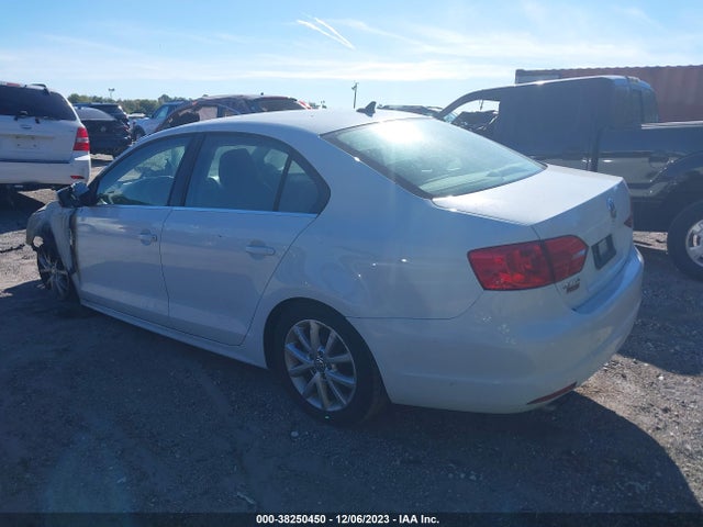 3VWD07AJ8EM305667 Volkswagen Jetta 1.8t Se
