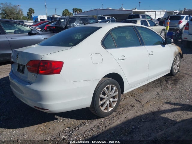 3VWD07AJ8EM305667 Volkswagen Jetta 1.8t Se