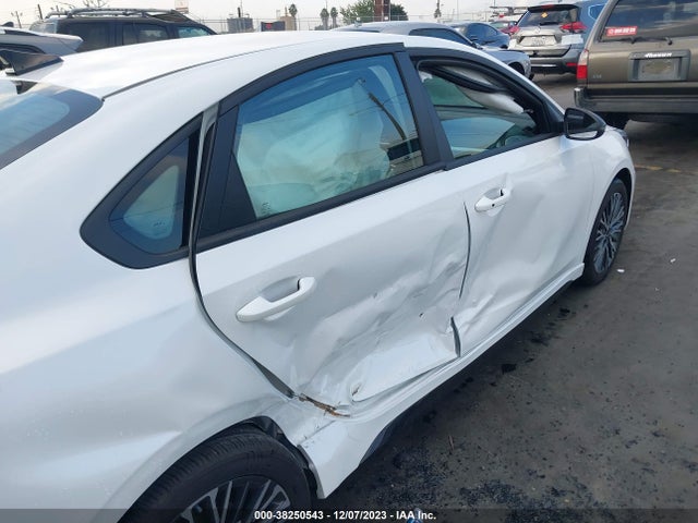 2023 KIA FORTE GT LINE VIN: 3KPF54AD2PE661759