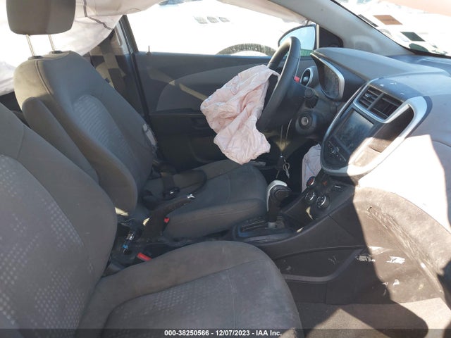 Chevrolet Sonic Ls Auto 2017 1G1JB5SH9H4162446 Image 5