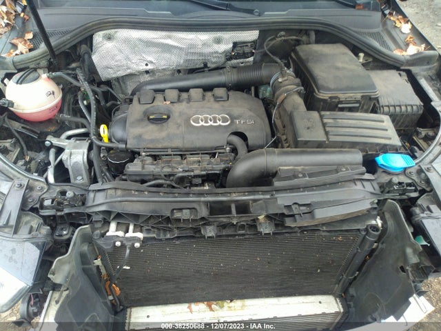 WA1GCCFS6HR005530 Audi Q3 2.0t Premium
