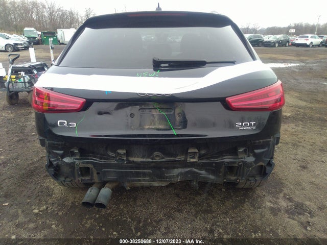 WA1GCCFS6HR005530 Audi Q3 2.0t Premium