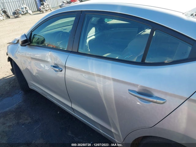 2018 HYUNDAI ELANTRA SE VIN: 5NPD74LFXJH283970
