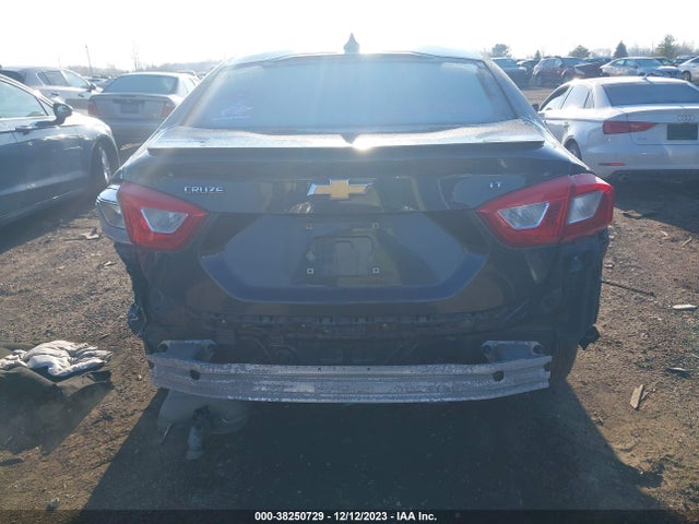 2017 CHEVROLET CRUZE LT AUTO VIN: 1G1BE5SM8H7175423