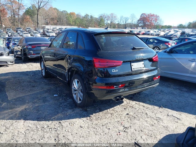 WA1BCCFS3HR017029 Audi Q3 2.0t Premium