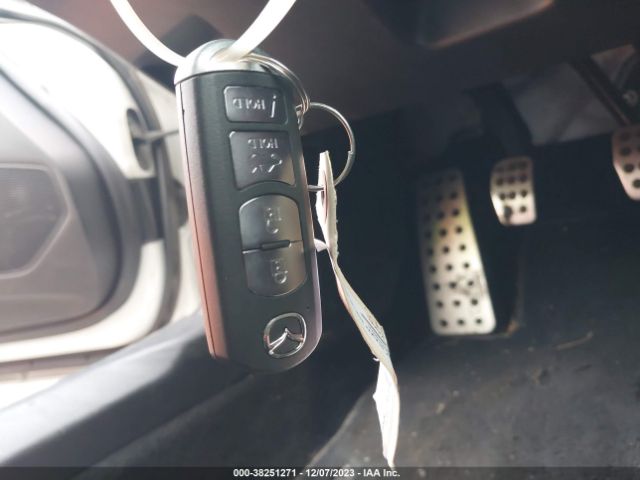 2017 MAZDA MX-5 MIATA JM1NDAB7XH0124668 Photo 10
