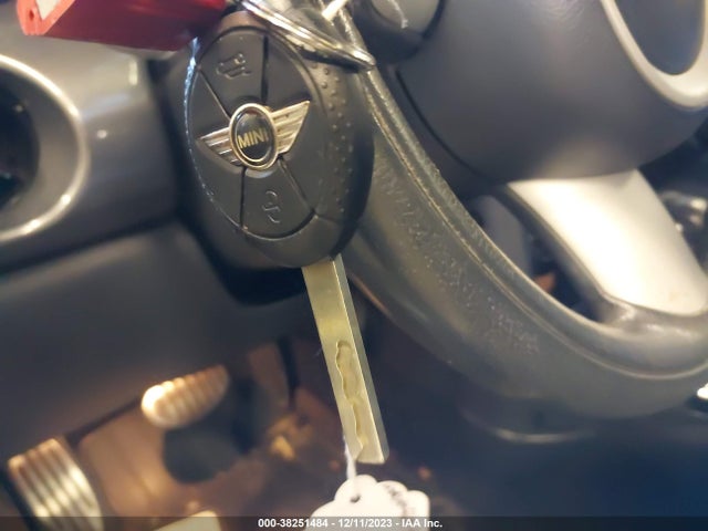2006 MINI COOPER S WMWRE33546TJ36394 Photo 10