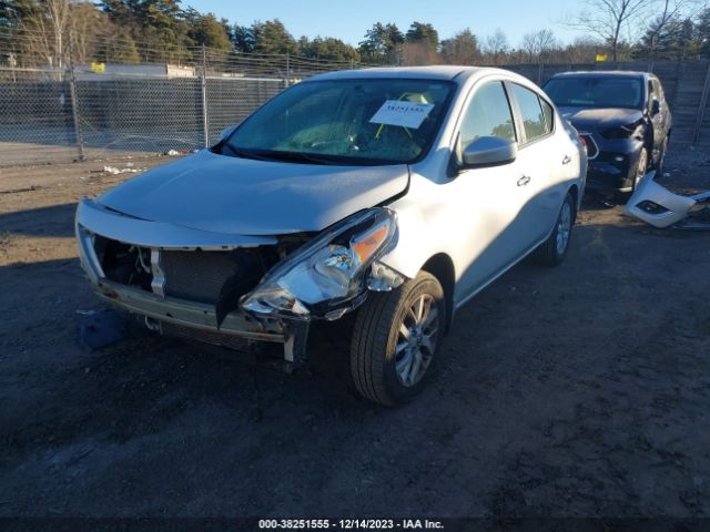 3N1CN7AP3JL884137 Nissan Versa 1.6 Sv